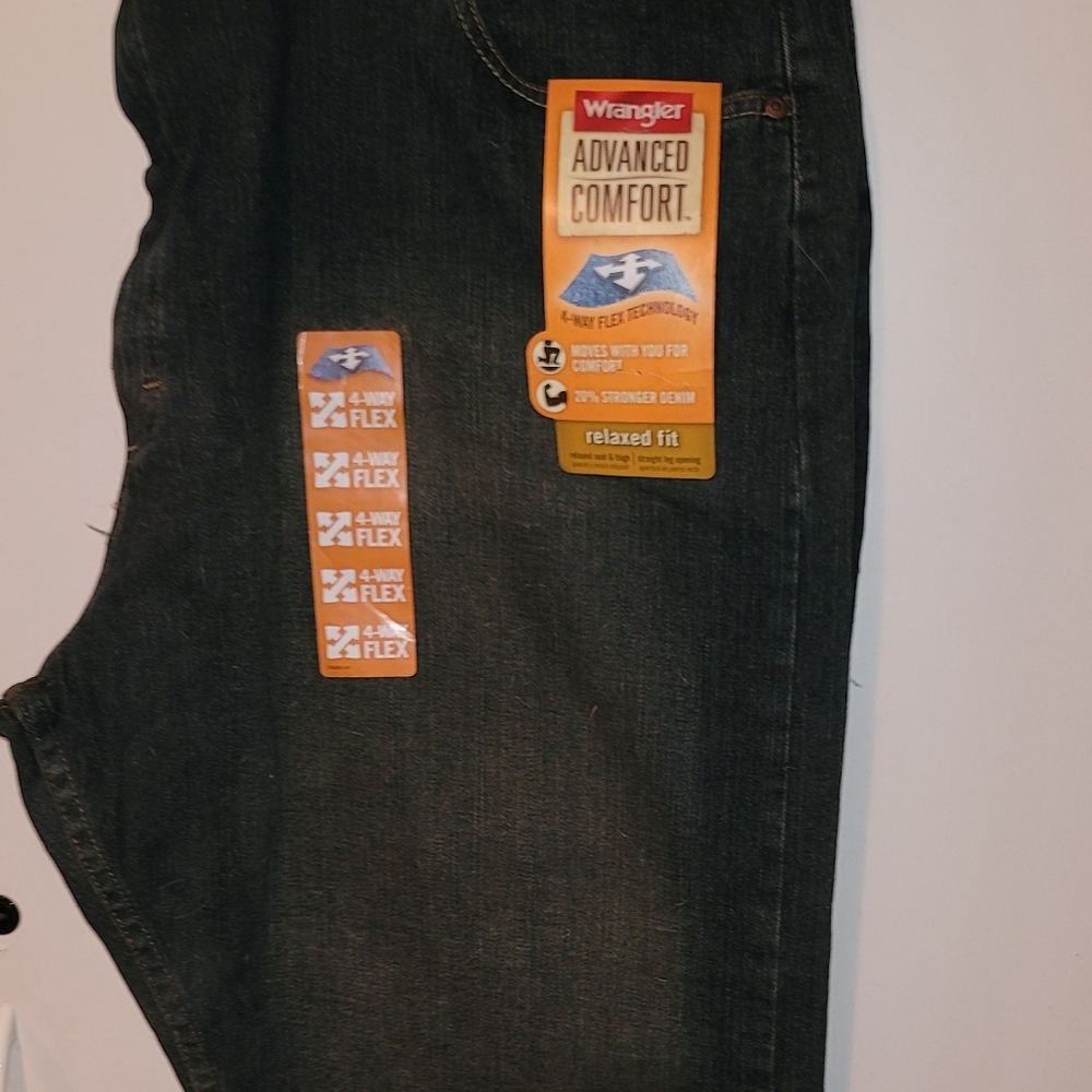 Mens Wrangler 44 x 30